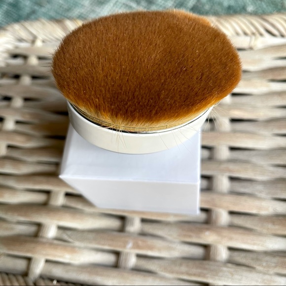 Elite Collection Mirror Finish Palm Artis Brush - Picture 5 of 6